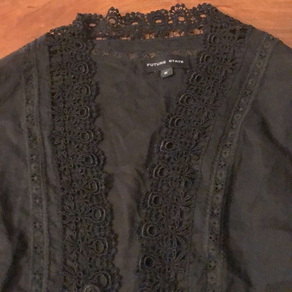 Beautiful kimono top - Picture 2 of 4